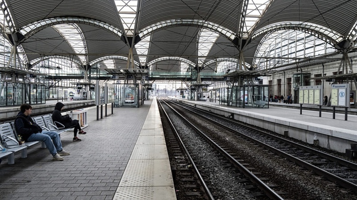Les syndicats ferroviaires veulent faire grève pour toute la semaine de travail fin janvier