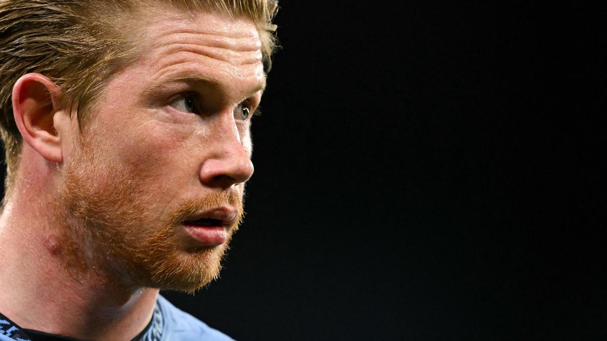 Kevin De Bruyne Zet Napoli Onderhandelingen Op IJssel: Prioriteit Ligt Bij Rode Duivels en WK-Kwalificatie